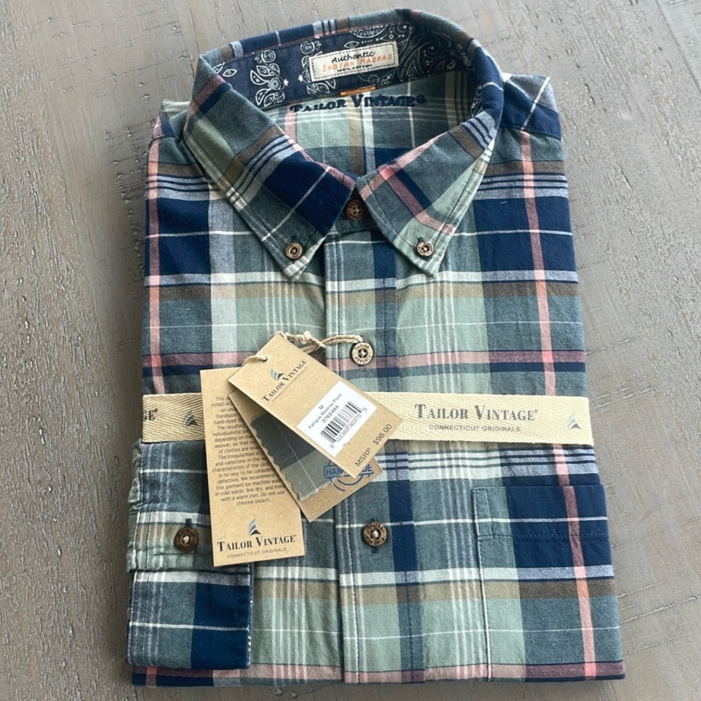 Men’s Long Sleeve Button Down NWT